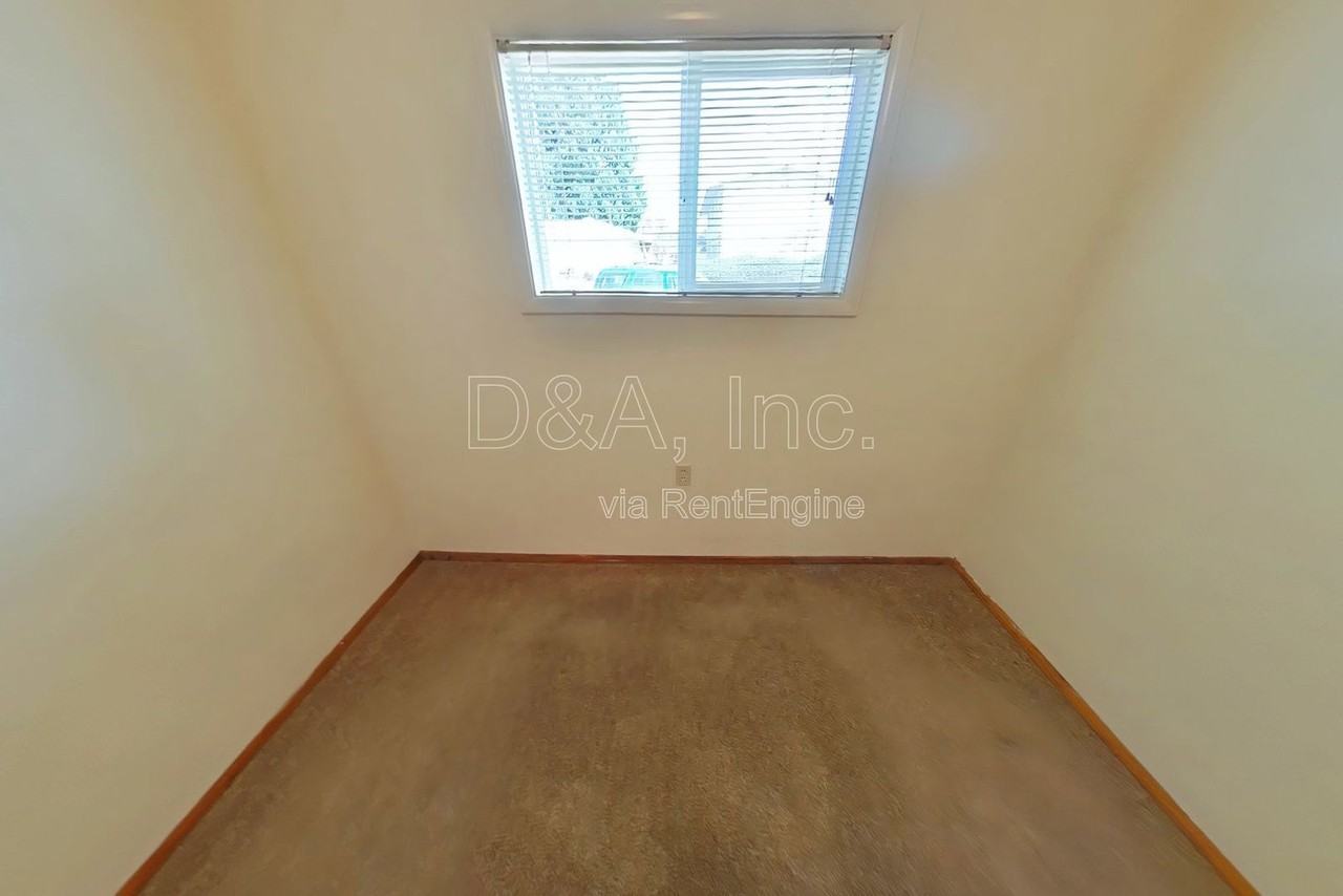 960 Nw Cleveland Ave #1 - Photo 7 of 10
