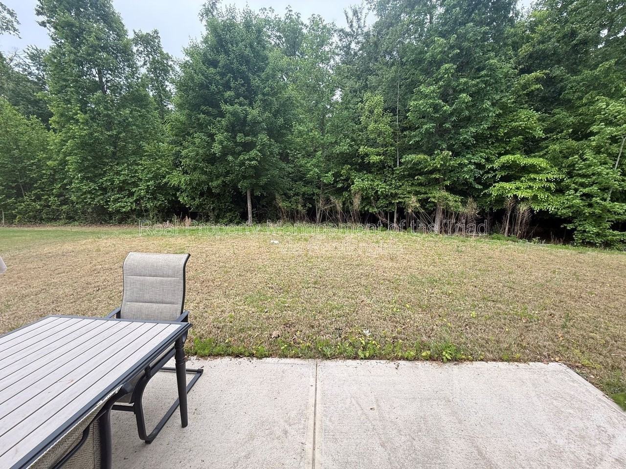 2457 Dukes Hollow Ct - Photo 3 of 19