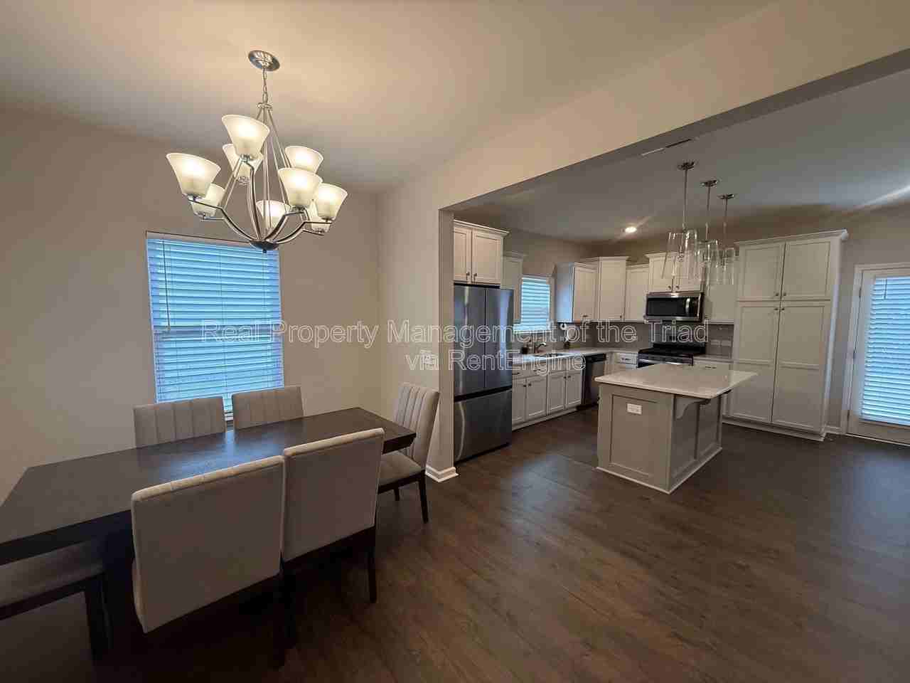 2457 Dukes Hollow Ct - Photo 7 of 19