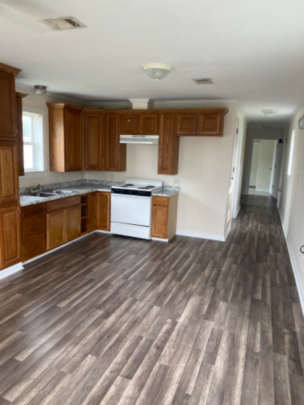 5635 Leon St - Photo 3 of 7