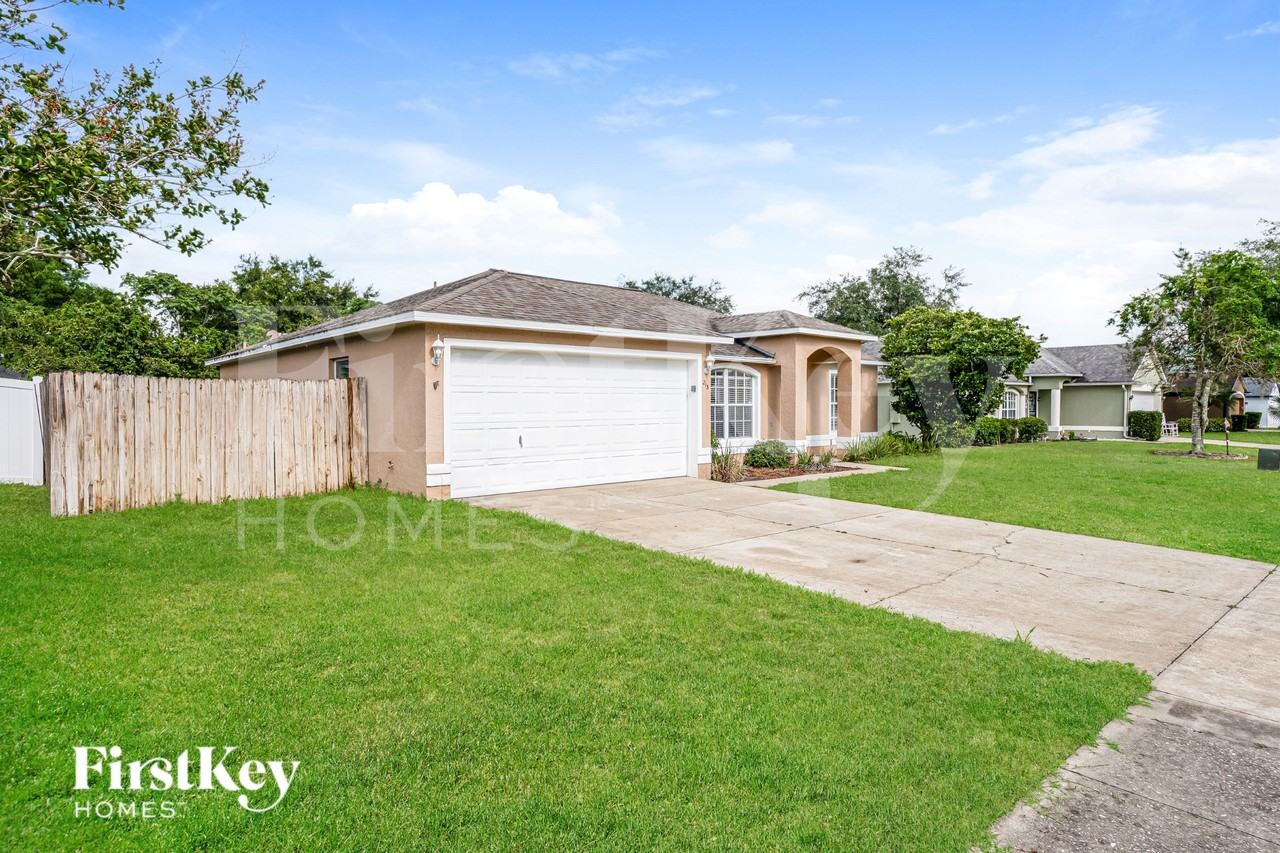 213 Autumn Ridge Rd - Photo 2 of 19