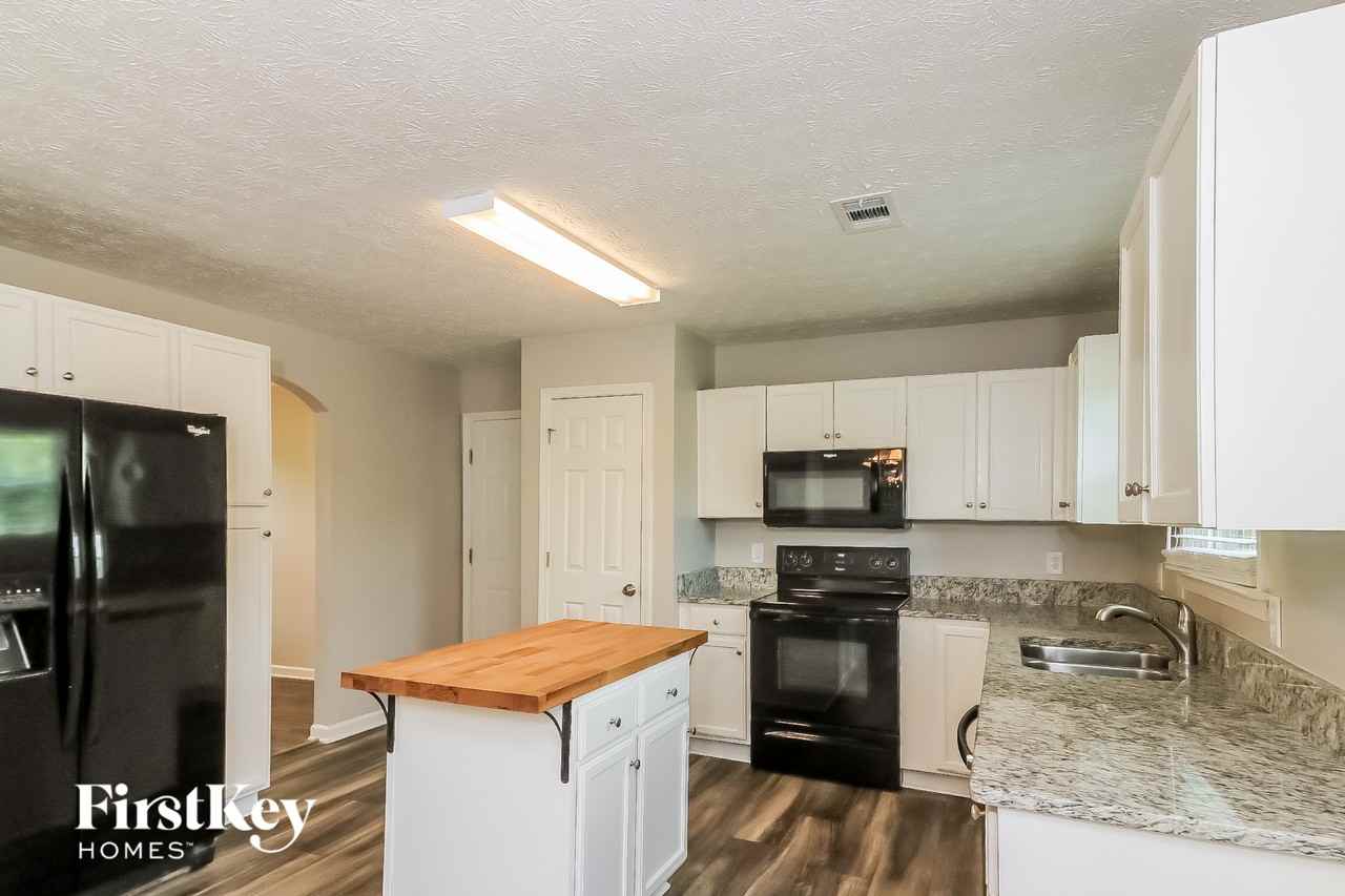 138 Wards Creek Ln - Photo 7 of 15