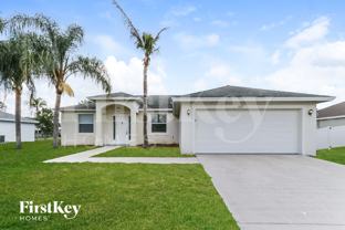 237 Sw Ray Ave - Photo 1 of 1