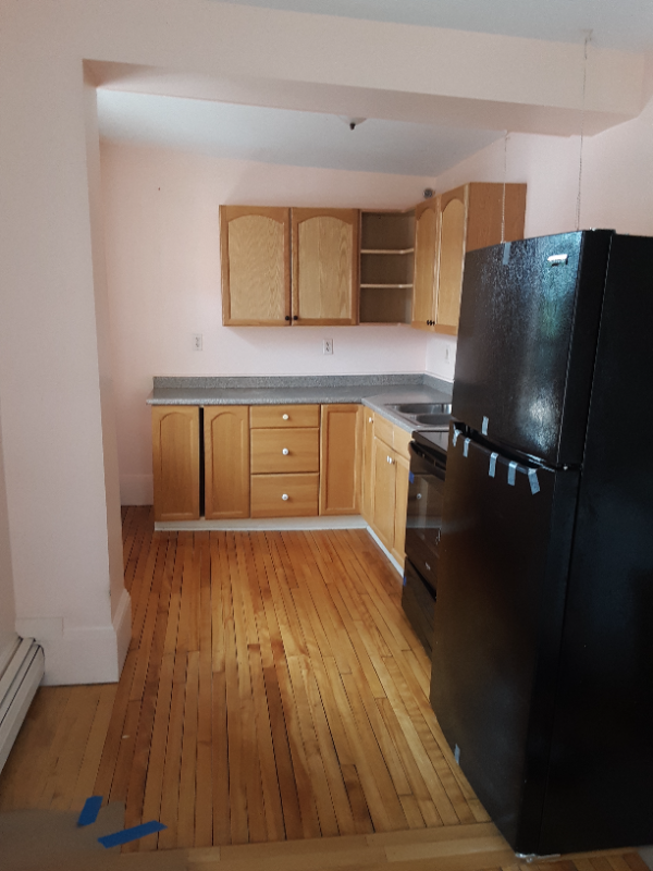4 State St #2