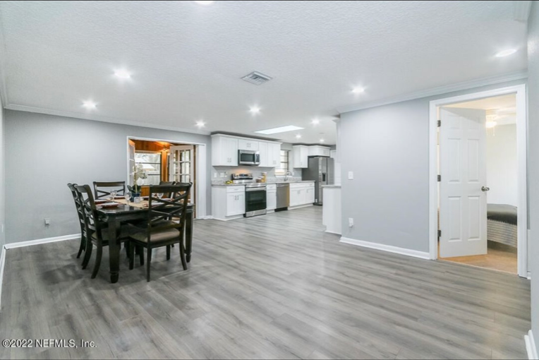 4157 Autrey Ave - Photo 4 of 11