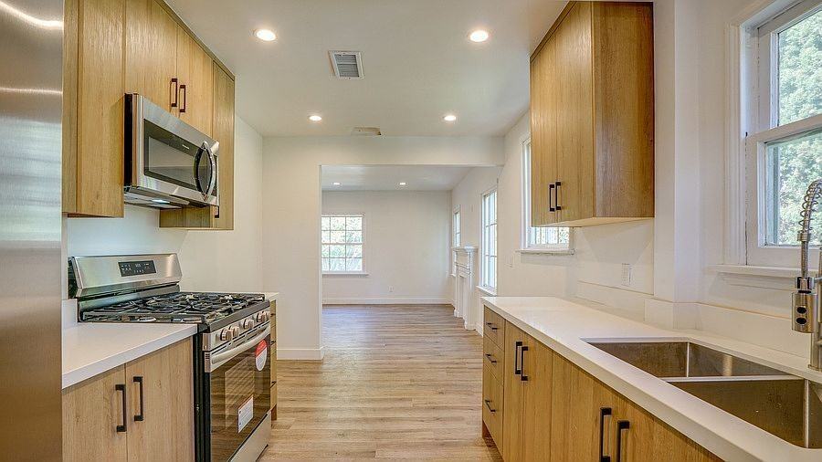 6114 Saturn St #6114 - Photo 4 of 26