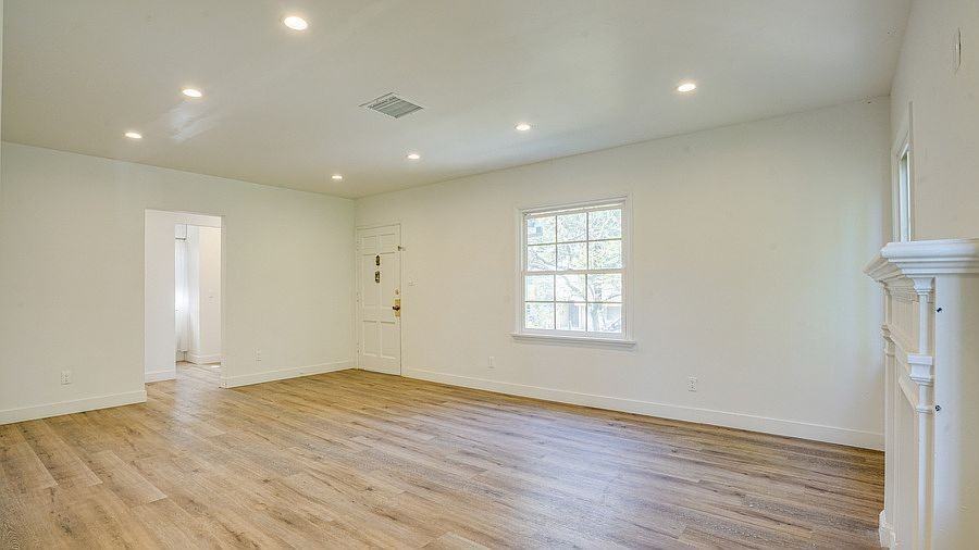 6114 Saturn St #6114 - Photo 7 of 26