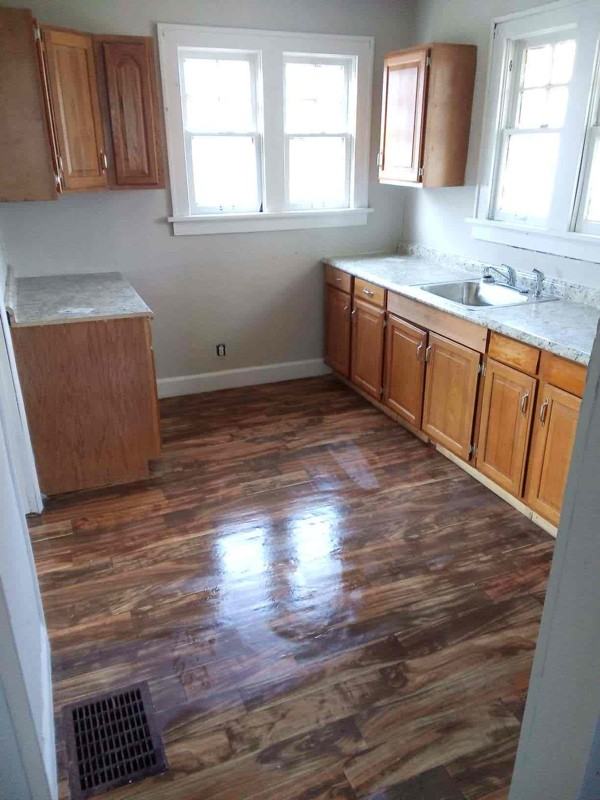5611 Hallows Ave - Photo 2 of 12