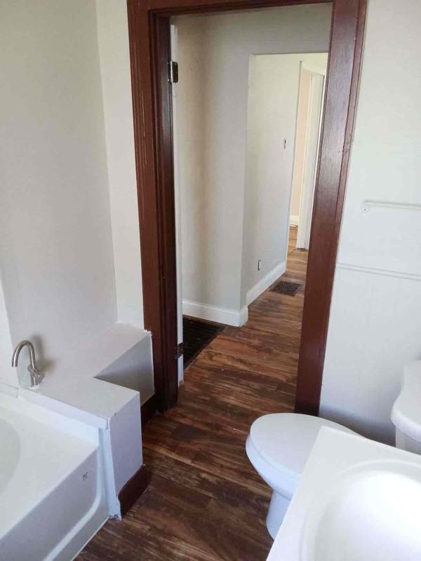 5611 Hallows Ave - Photo 4 of 12