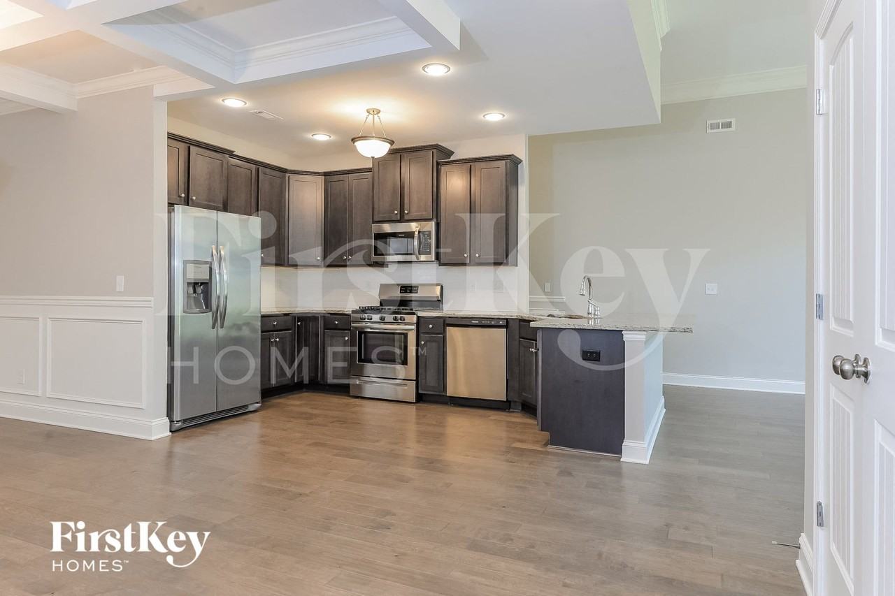 5542 Bridle Way - Photo 6 of 15