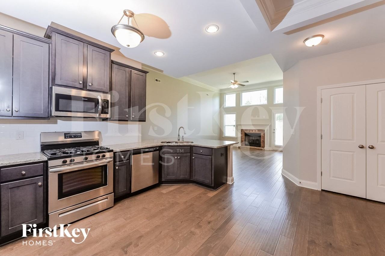 5542 Bridle Way - Photo 7 of 15