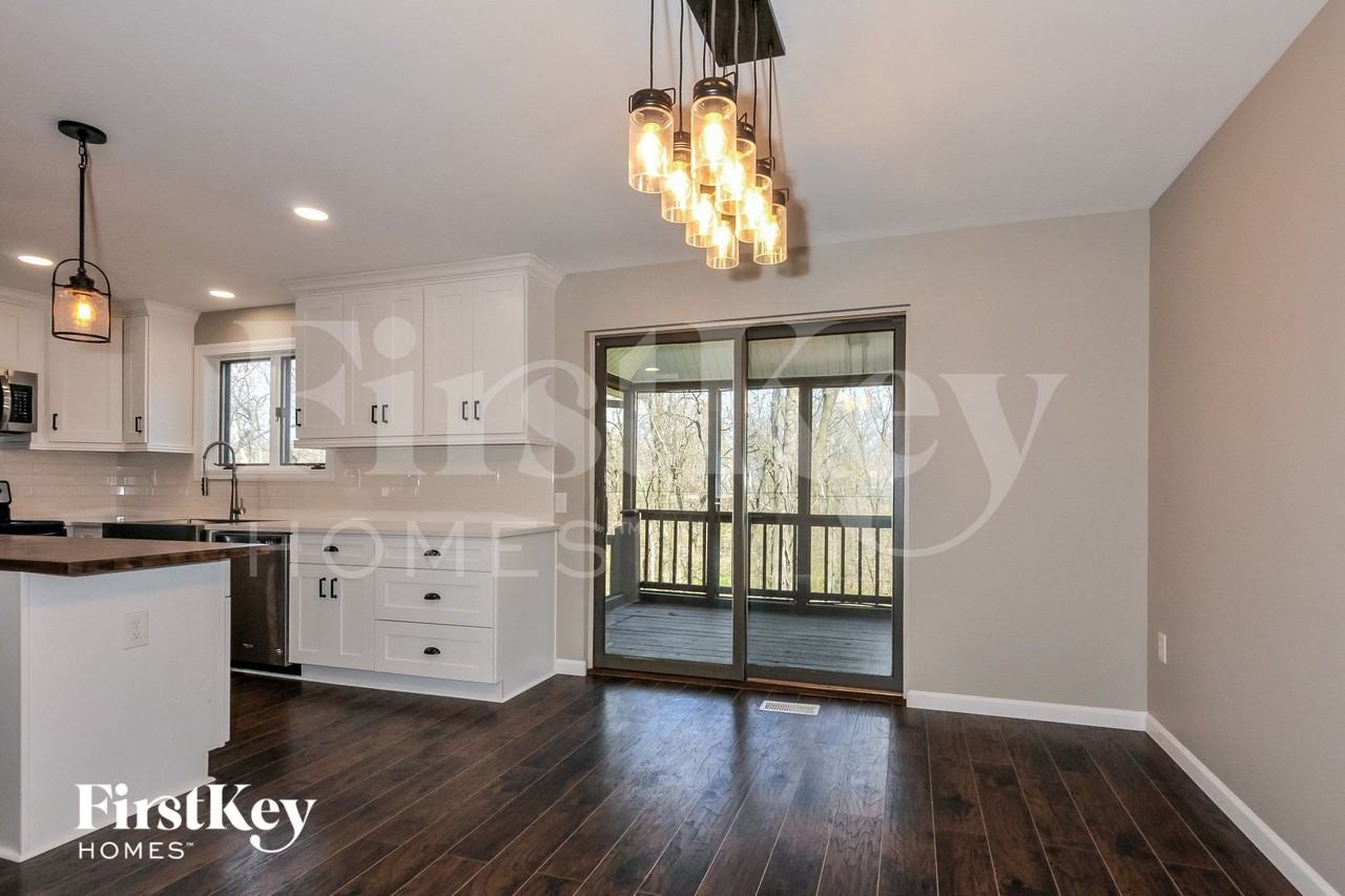 1218 Brookstone Ln - Photo 6 of 15