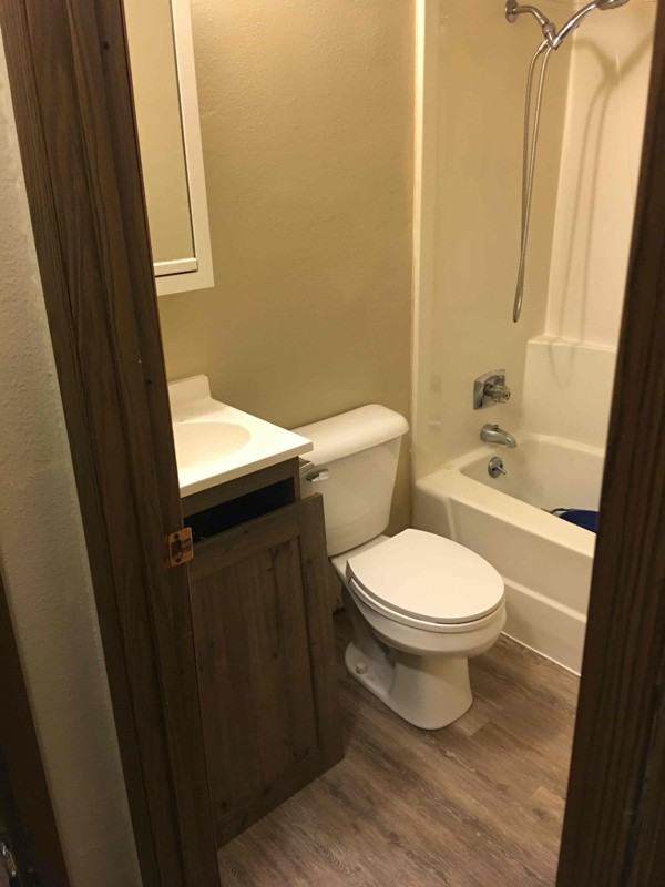 924 15th Ave Sw - Photo 3 of 9