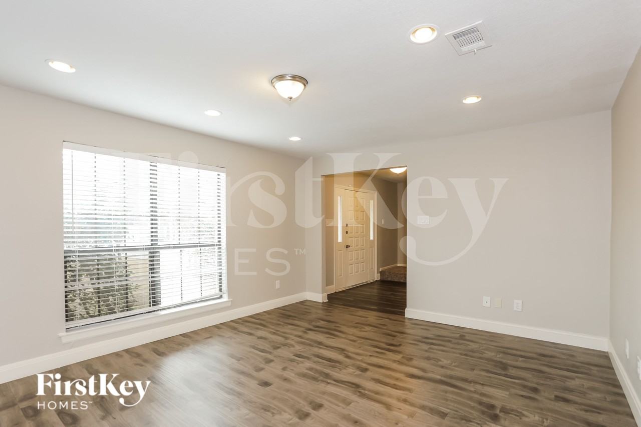 2345 Kildeer Trl - Photo 7 of 16