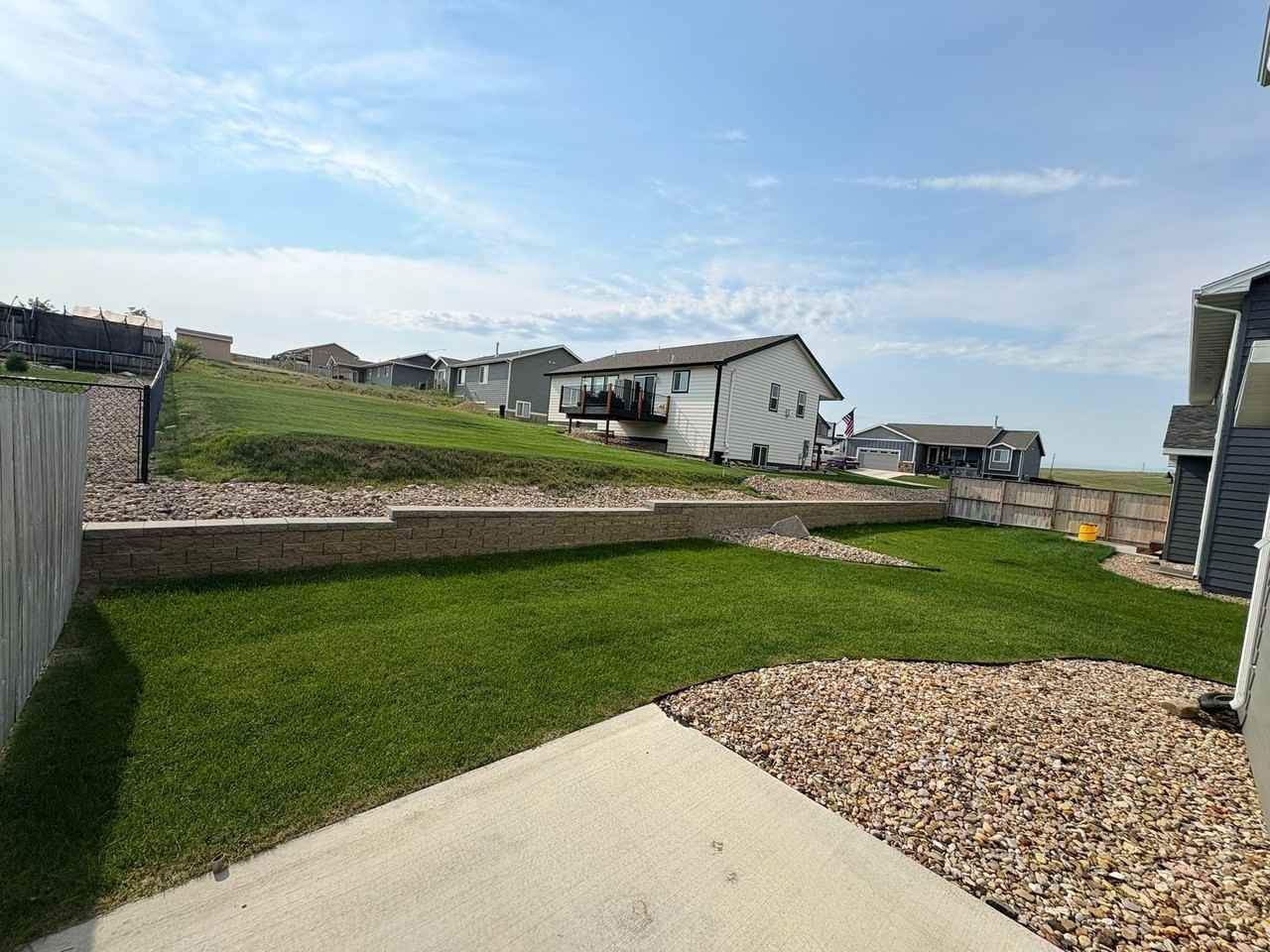 601 Copperfield Dr - Photo 4 of 20
