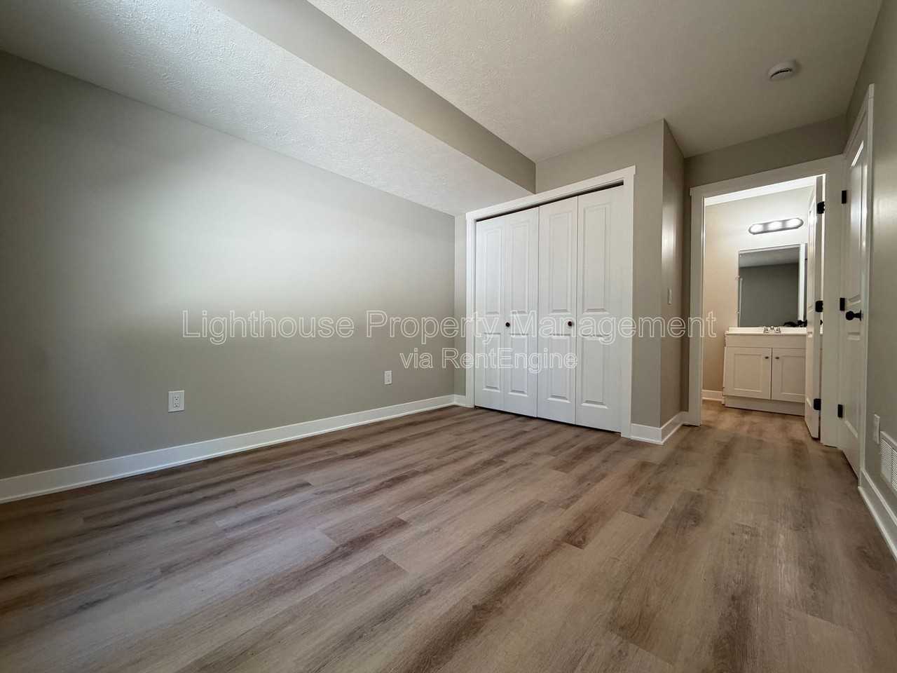 310 Allen Ave #1 - Photo 4 of 29
