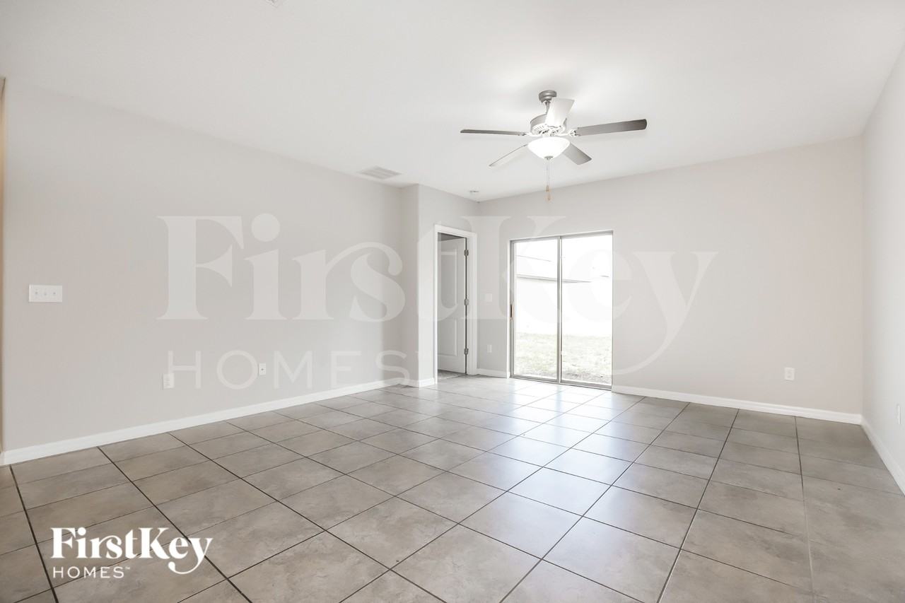 10228 Cool Waterlily Ave - Photo 3 of 16