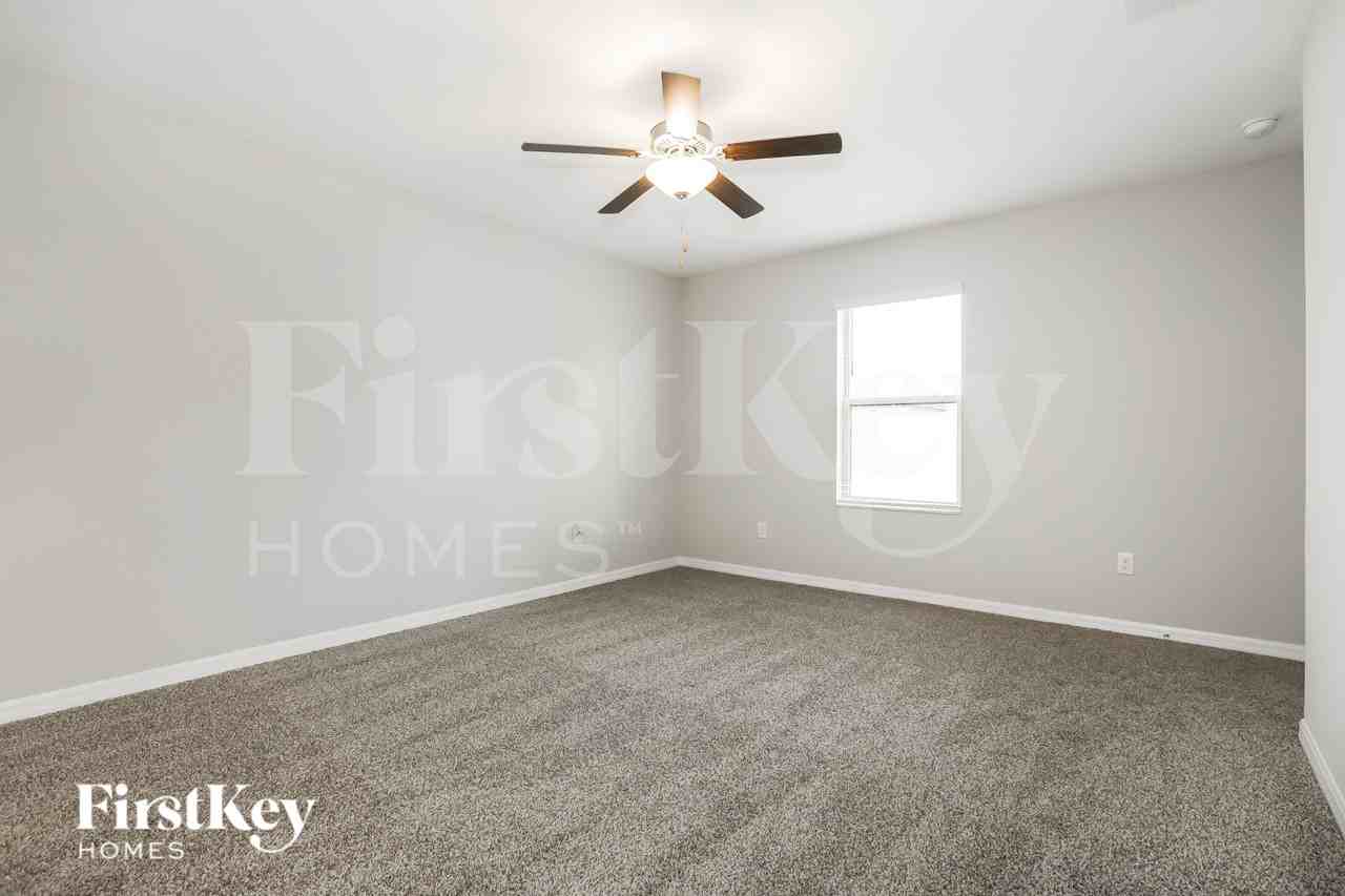 10228 Cool Waterlily Ave - Photo 7 of 16