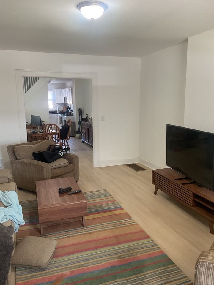 2958 N Park Ave #2958 - Photo 2 of 15