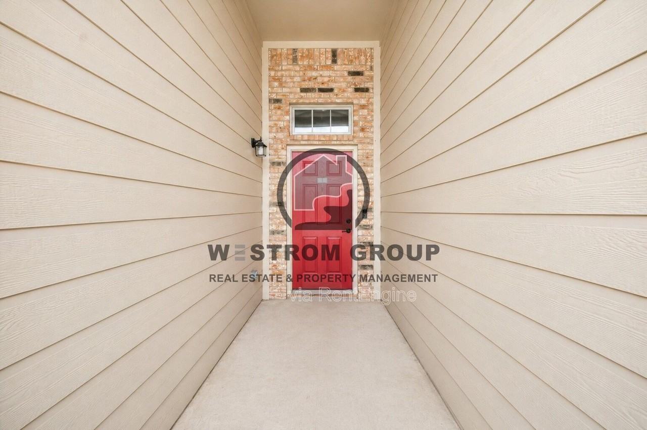 10061 Pronghorn Ln - Photo 7 of 39