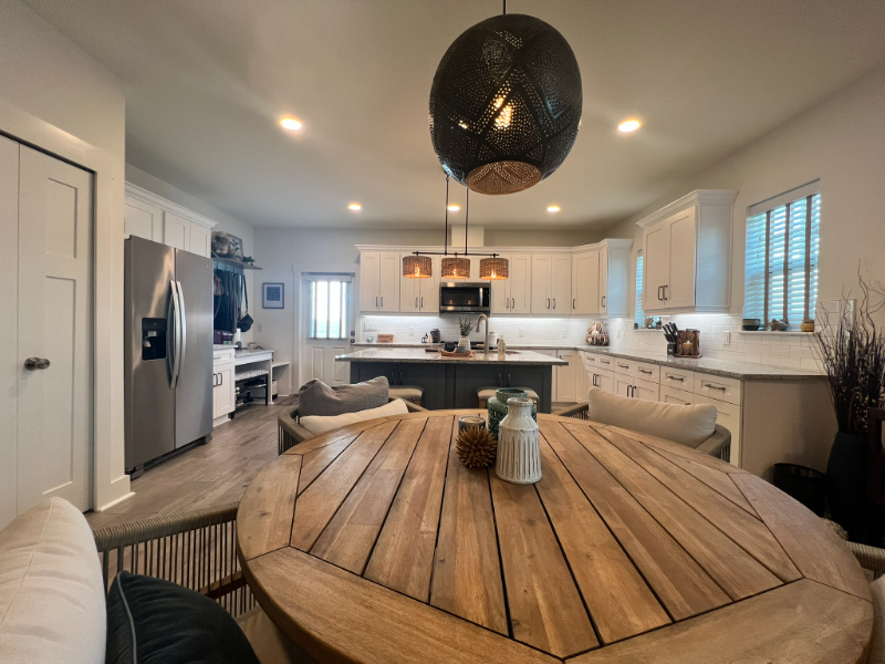 141 N Ring Ave - Photo 5 of 20