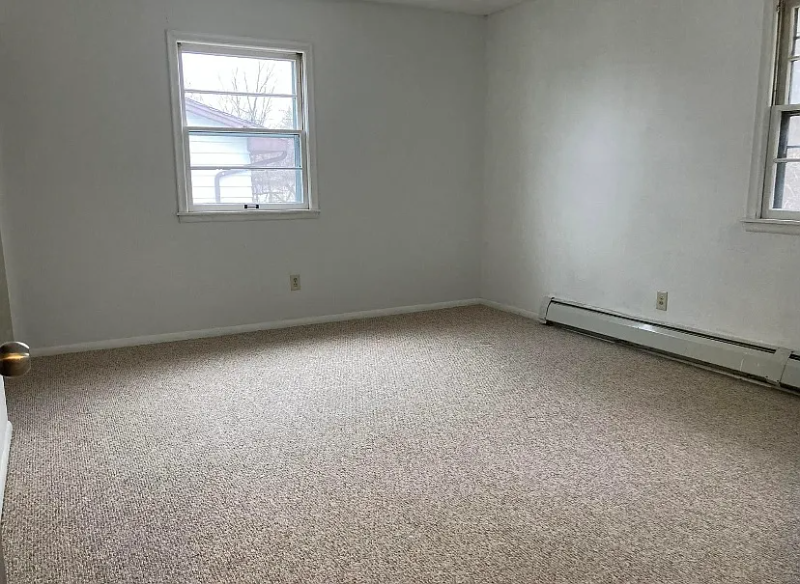 1318 Circle Terrace Blvd Ne #1318 - Photo 5 of 7