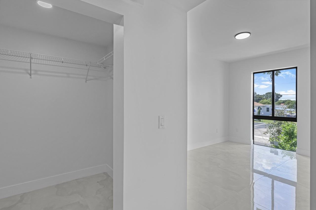 16925 Sw 100th Ave #B1 - Photo 6 of 19