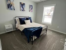 featured image of 418 W 18th St