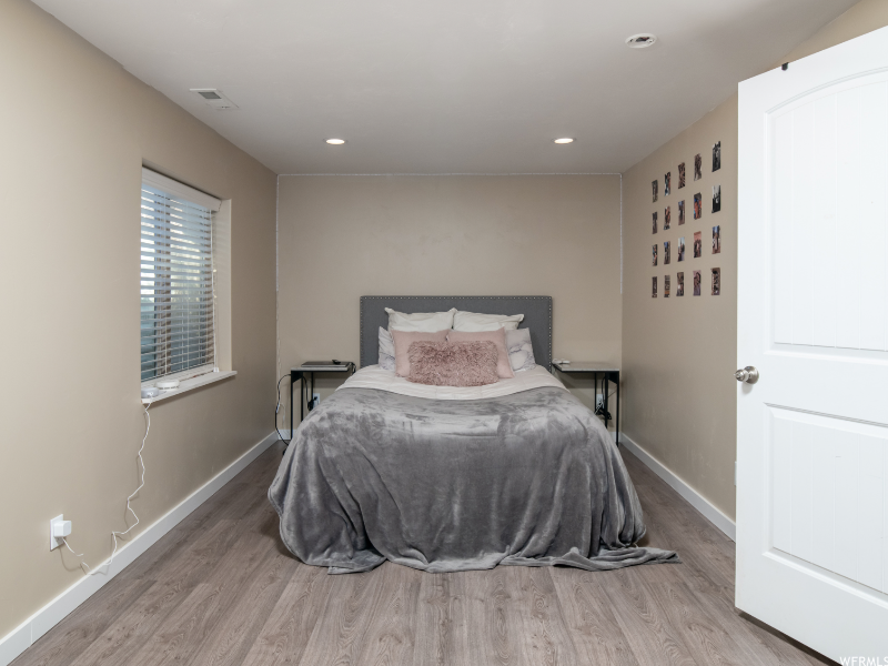 1269 Sw - Photo 7 of 10