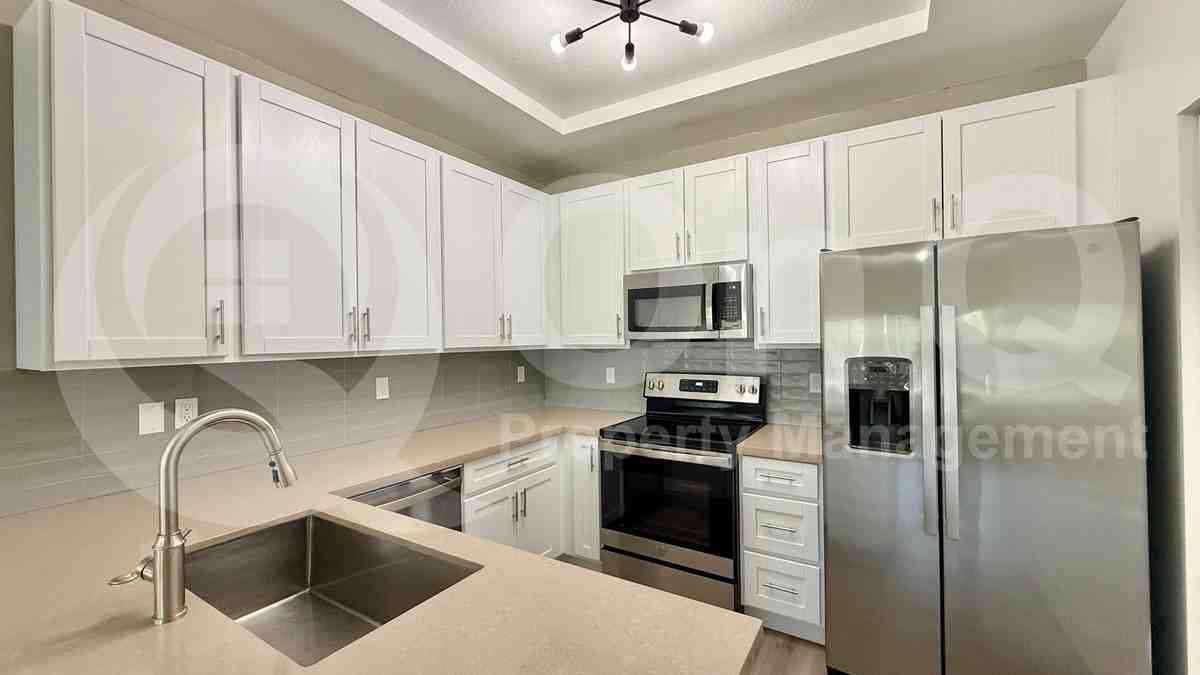 N 67th Ave #224 - Photo 3 of 31