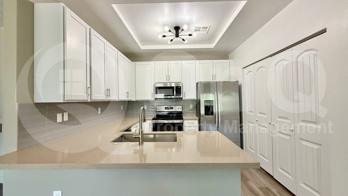 N 67th Ave #224 - Photo 4 of 31