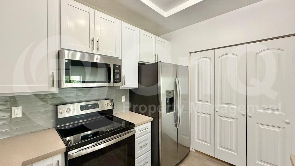 N 67th Ave #224 - Photo 5 of 31