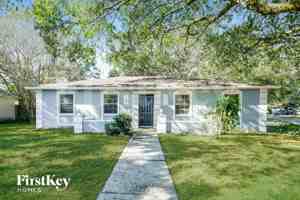 featured image of 802 Briarcliff Dr