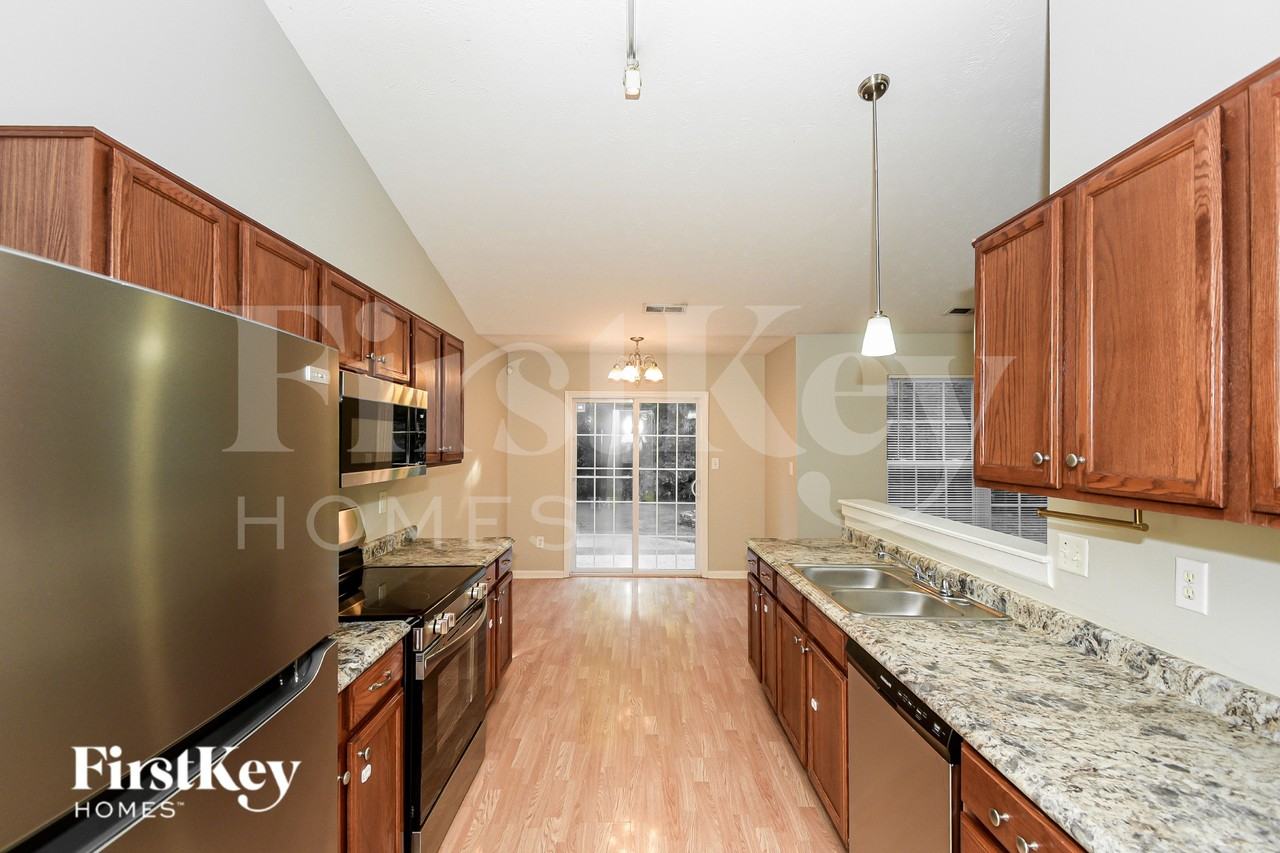 7044 N Mesquite Ct - Photo 6 of 19