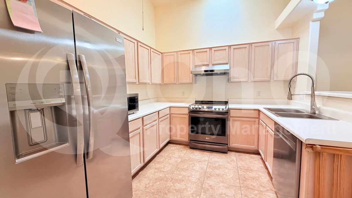 64 N 63rd St #27 - Photo 4 of 20