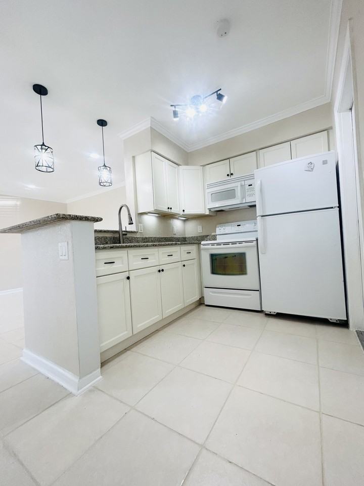 131 Nwstreet - Photo 6 of 31