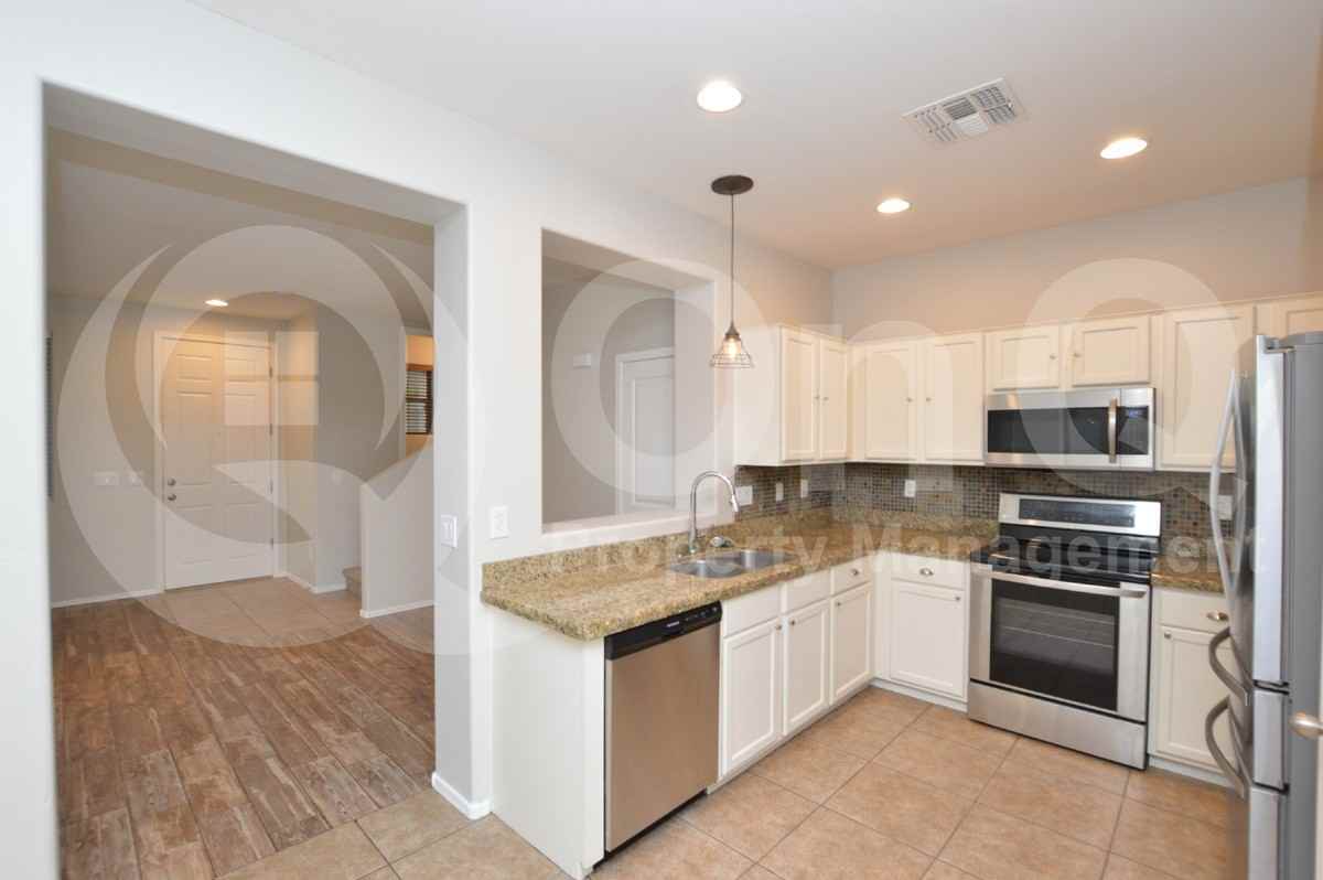 3806 E Trigger Way - Photo 3 of 23