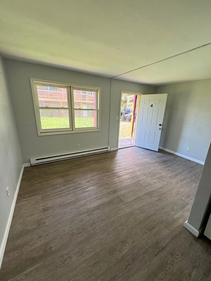 1328 Juniper Dr #4-1-1B - Photo 7 of 10