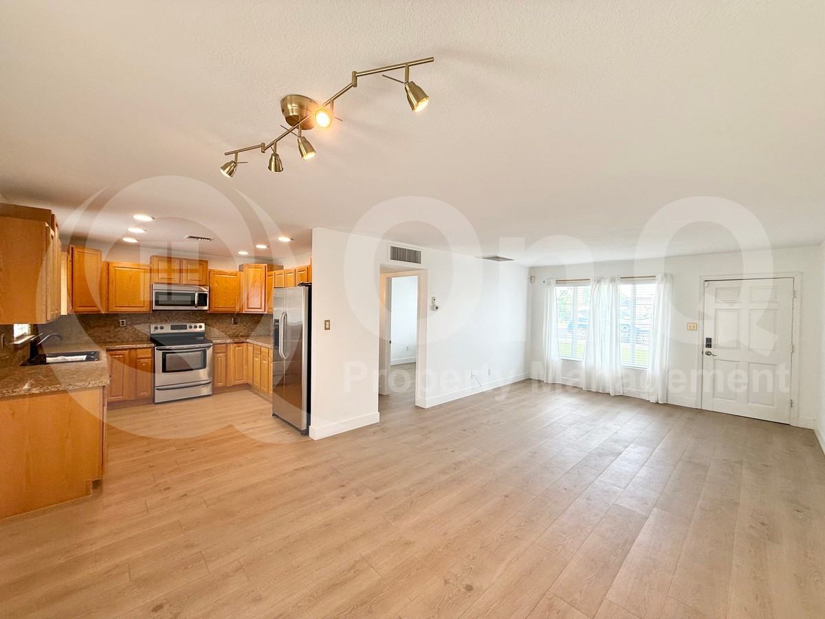 505 E El Camino Dr - Photo 6 of 20