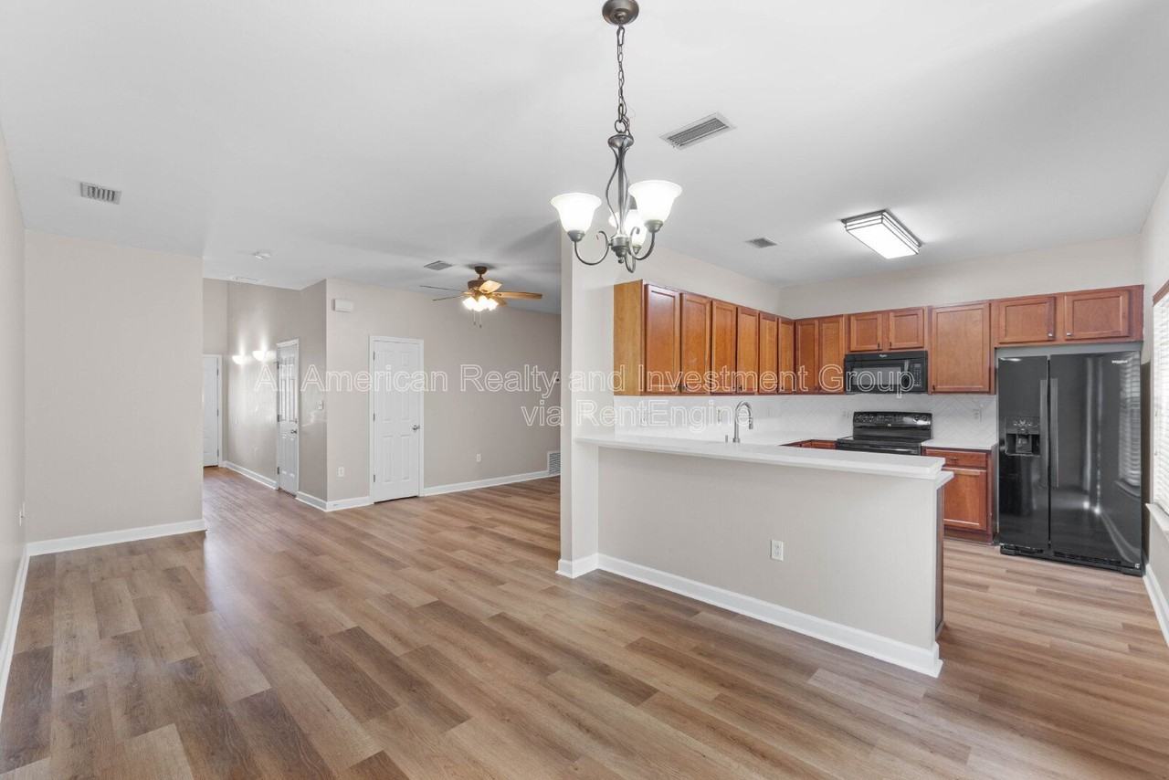 42 Avery Dr - Photo 6 of 23