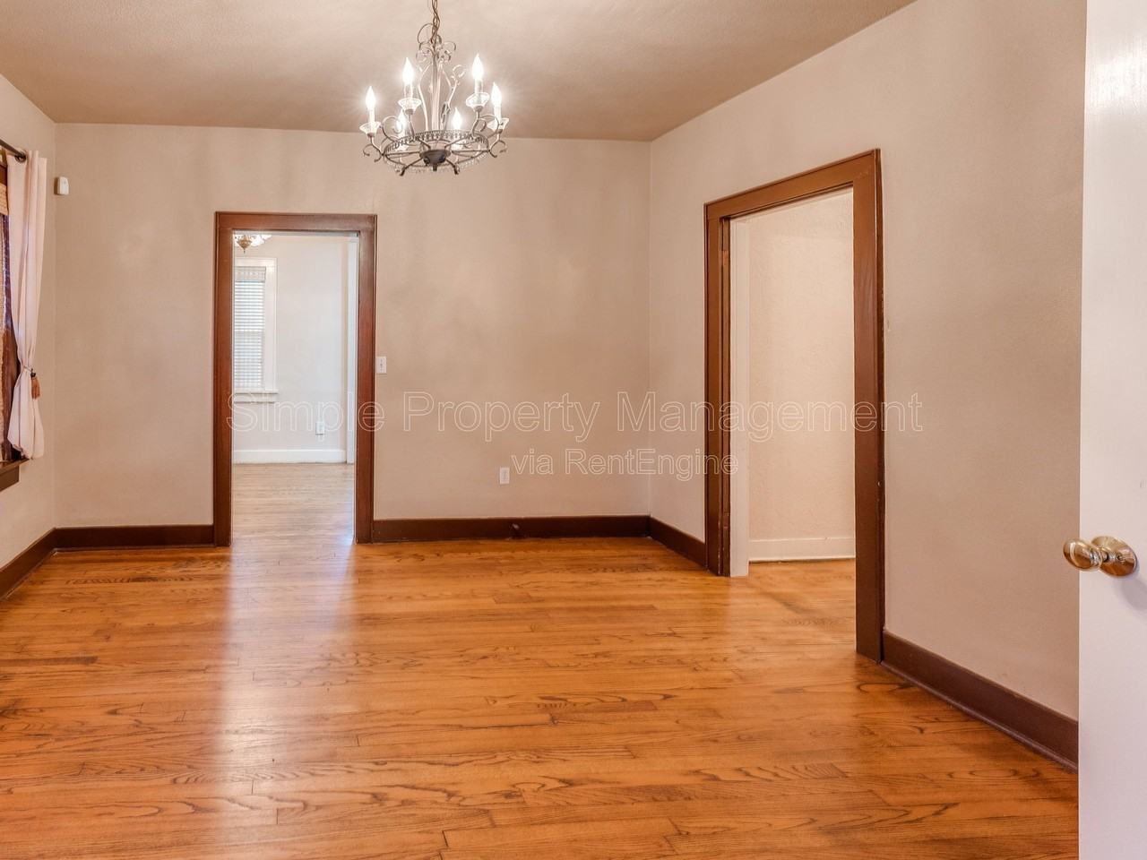 2605 Nw 24th St - Photo 6 of 22