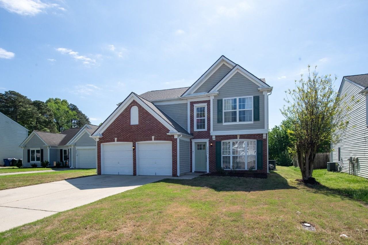2924 Tuckland Dr - Photo 3 of 31