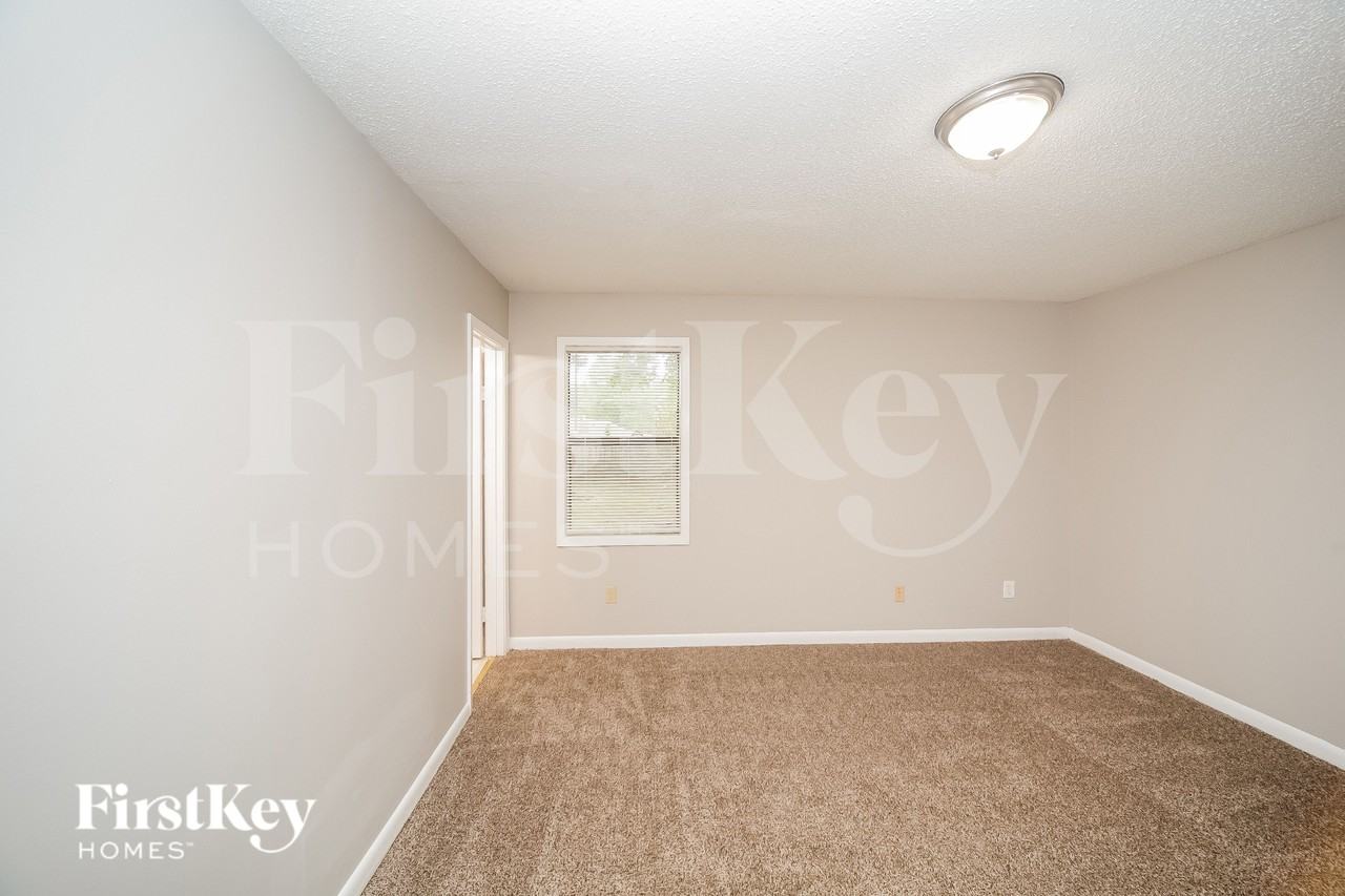 4198 Rosewind Cir - Photo 7 of 15