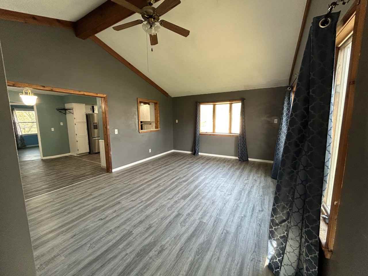 225 Bates St - Photo 2 of 16