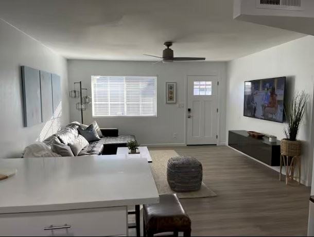 3944 E Earll Dr #2 - Photo 4 of 20