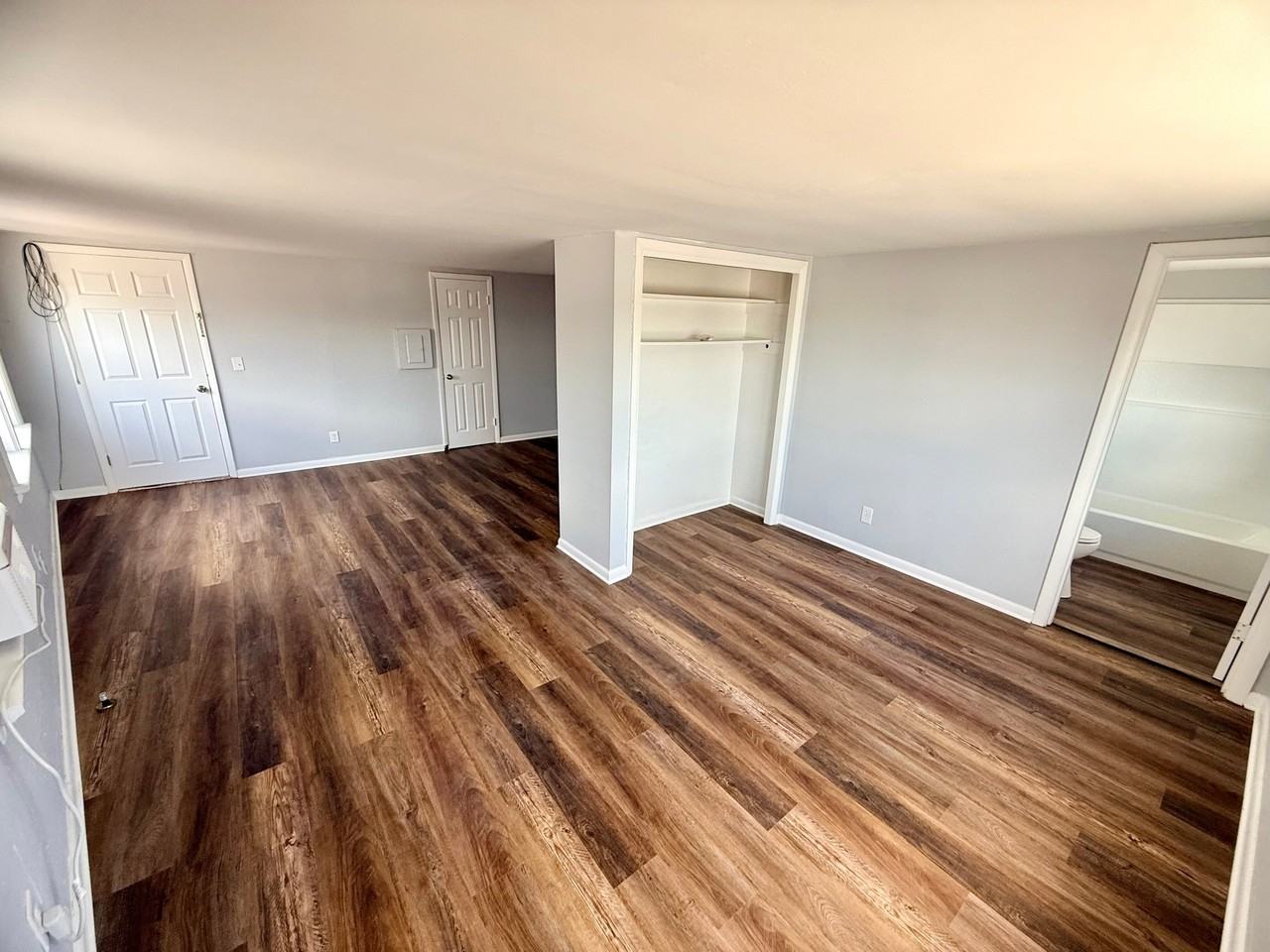 222 W Washington St #7 - Photo 4 of 8