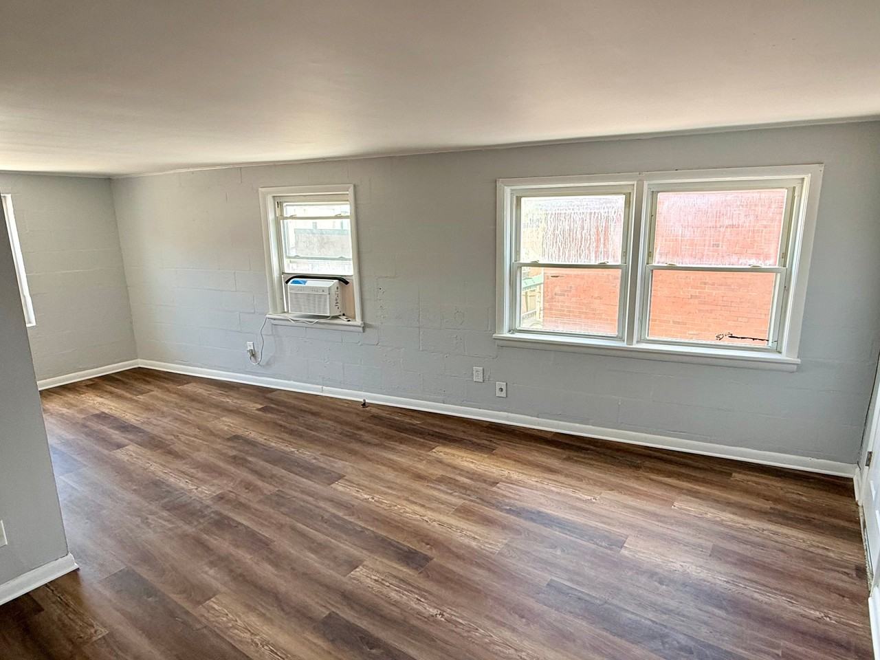 222 W Washington St #7 - Photo 7 of 8