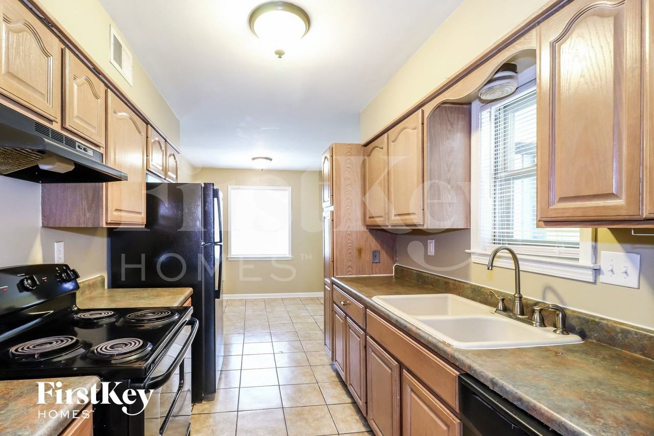 2426 Morning Vista Dr - Photo 6 of 15