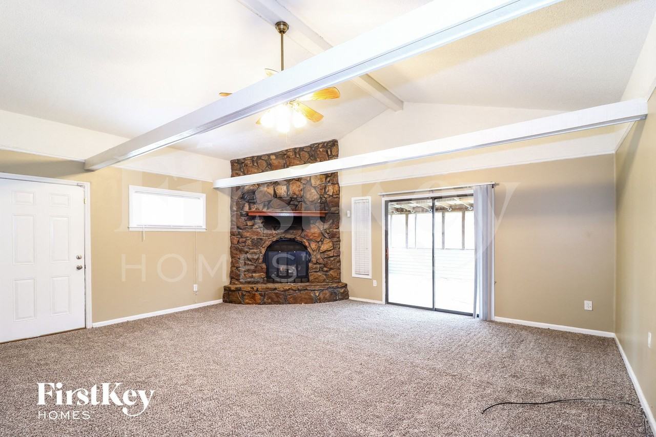 2426 Morning Vista Dr - Photo 7 of 15