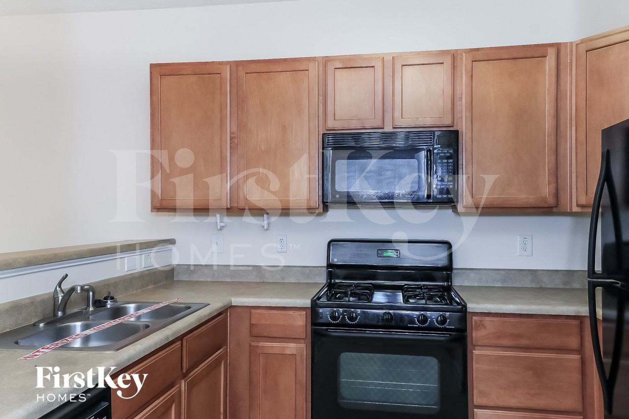 2267 Baker Station Dr - Photo 7 of 15